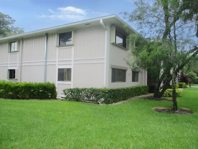 2 of 18 - 10909 W Clairmont Cir 103, Fort Lauderdale, FL
