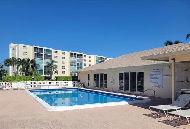 3 of 14 - 131 Se 3rd Ave 401, Dania, FL
