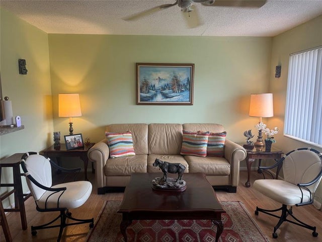 4 of 23 - 61 Camden C C, West Palm Beach, FL