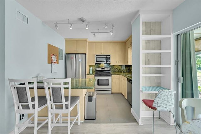 5 of 37 - 1411 Se 9th Ave 3, Pompano Beach, FL