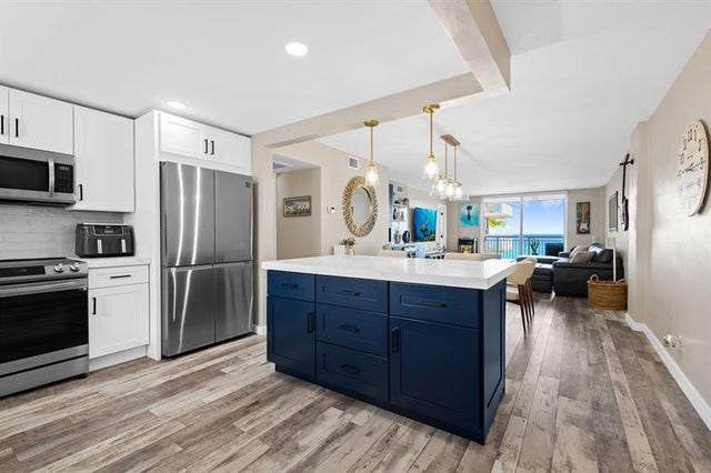 4 of 30 - 1051 Hillsboro Mile 308e, Hillsboro Beach, FL