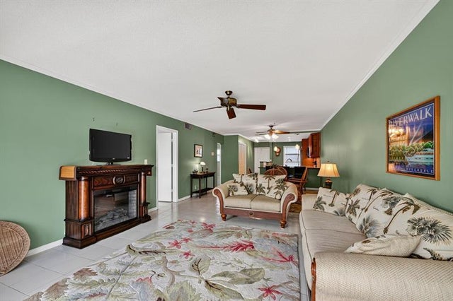 5 of 25 - 1200 Sw 12th St 301, Fort Lauderdale, FL