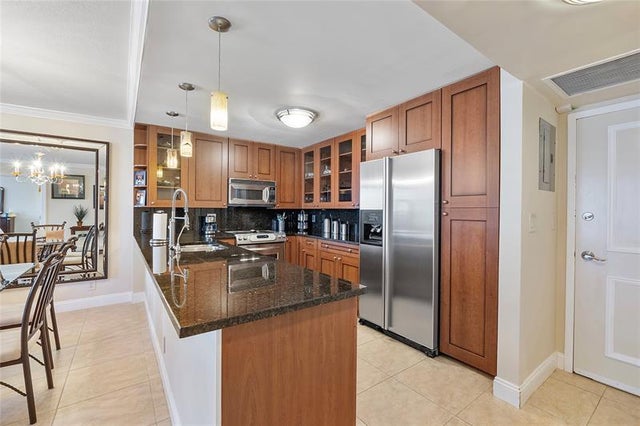 2 of 30 - 1900 S Ocean Blvd 7b, Lauderdale By The Sea, FL