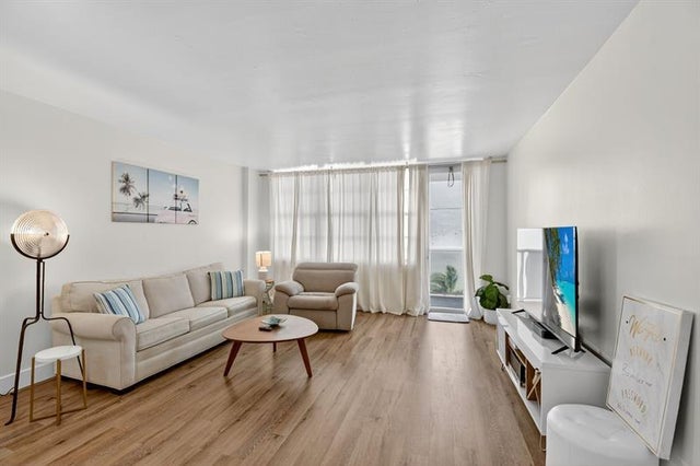 4 of 46 - 3725 S Ocean Dr 405, Hollywood, FL