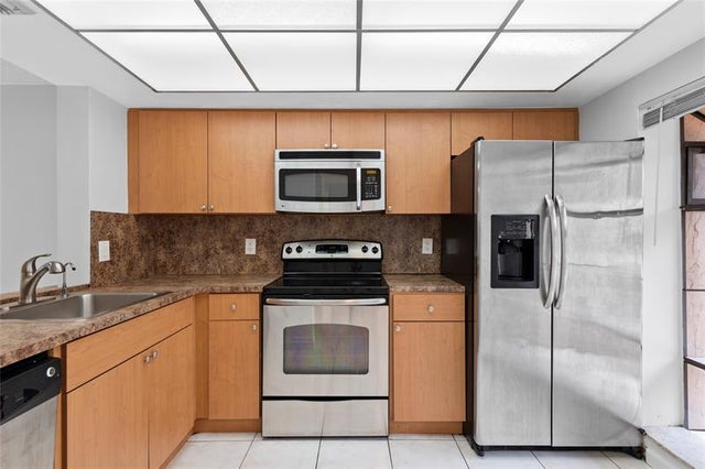 2 of 23 - 2355 Sw 15th St 75, Deerfield Beach, FL