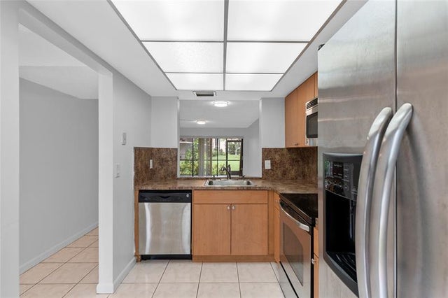 4 of 23 - 2355 Sw 15th St 75, Deerfield Beach, FL