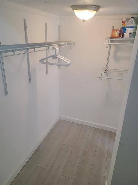 5 of 14 - 1700 Ne 191st St 100, Miami, FL