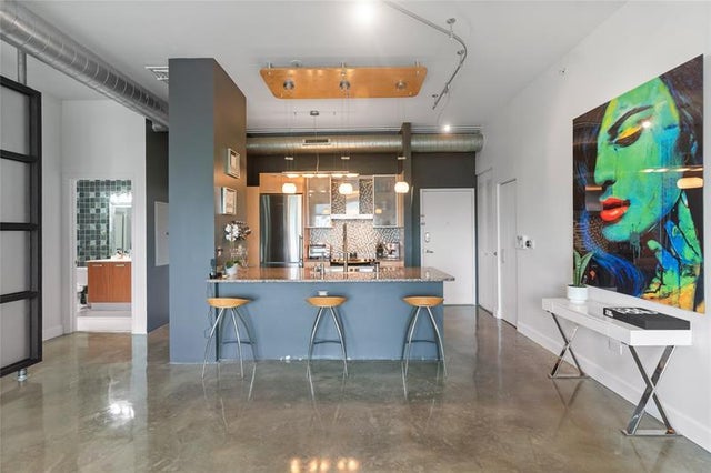 3 of 49 - 313 Ne 2nd Street 405, Fort Lauderdale, FL