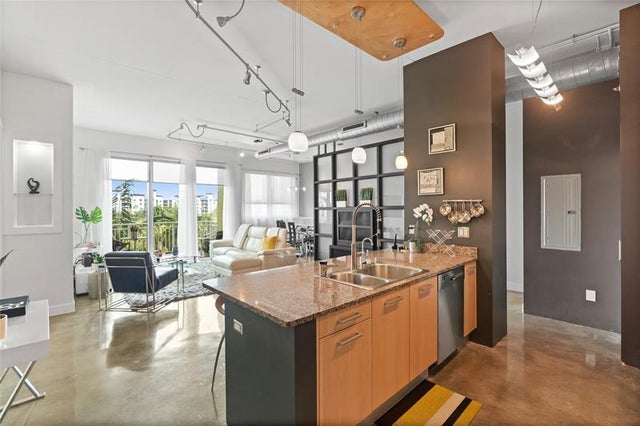 4 of 49 - 313 Ne 2nd Street 405, Fort Lauderdale, FL