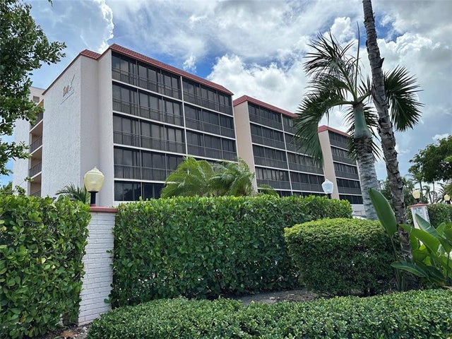 3 of 32 - 740 S Federal Hwy 314, Pompano Beach, FL