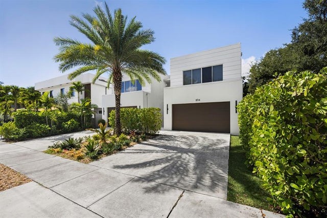 2 of 26 - 834 Sw 16th St, Fort Lauderdale, FL