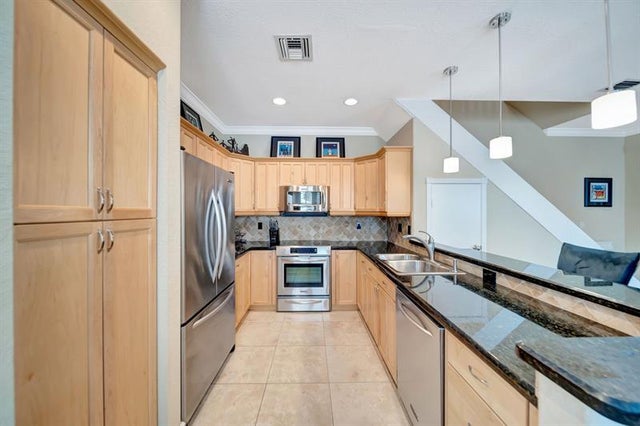 3 of 63 - 607 Sw 5th Ave, Fort Lauderdale, FL