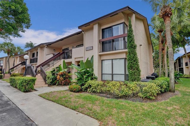 4 of 52 - 2233 Sw 15th St 220, Deerfield Beach, FL