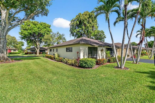 2 of 37 - 4725 Greentree Cir A, Boynton Beach, FL