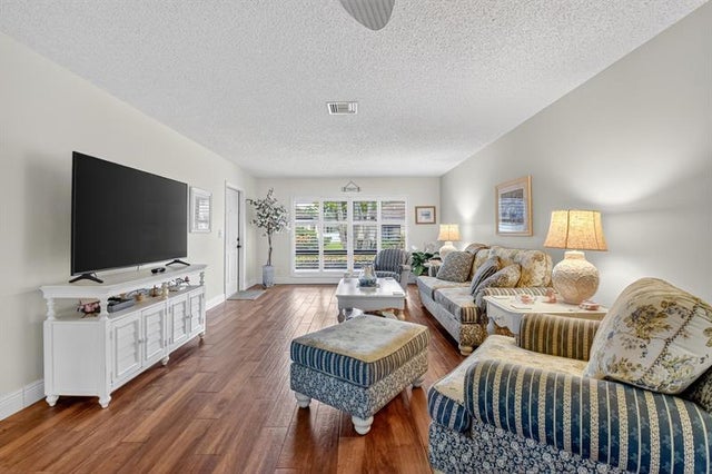 4 of 37 - 4725 Greentree Cir A, Boynton Beach, FL
