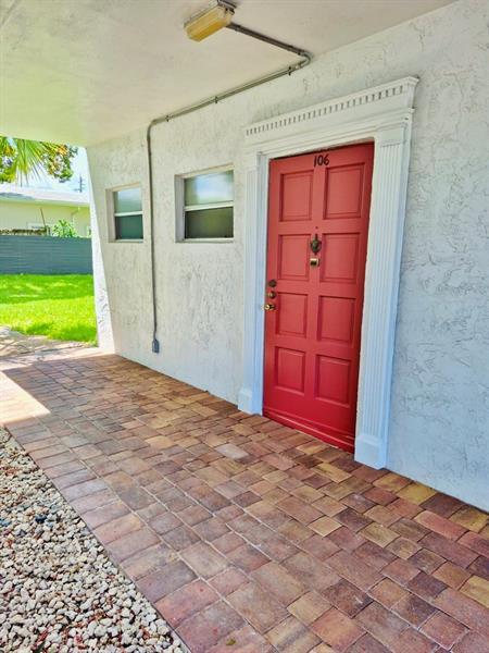3 of 37 - 4000 Nw 44th 106, Lauderdale Lakes, FL