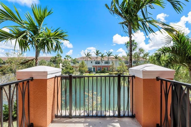 3 of 67 - 168 Sw 6th Ct 168, Pompano Beach, FL