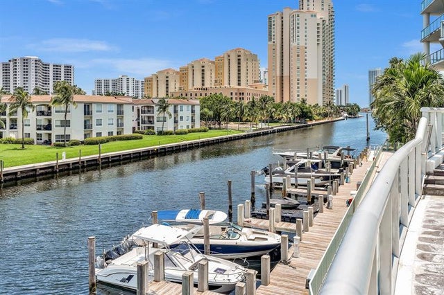 3 of 70 - 3131 Ne 188th Street 2-1201, Aventura, FL