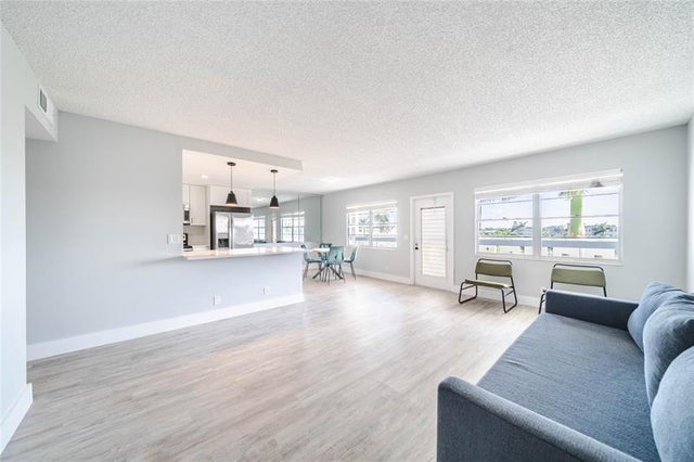 4 of 39 - 4025 Yarmouth B 4025, Boca Raton, FL