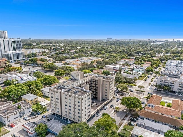 3 of 20 - 1811 Jefferson St 203, Hollywood, FL