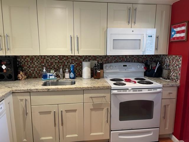 3 of 20 - 2311 S Cypress Bend Dr 416, Pompano Beach, FL