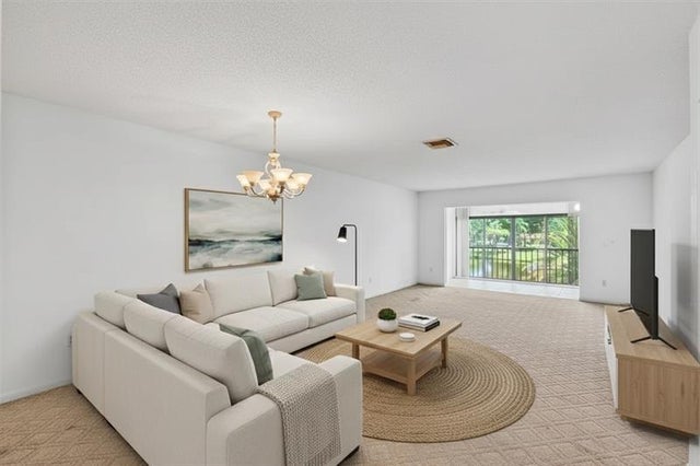 1 of 25 - 9283 Vista Del Lago 37-j, Boca Raton, FL
