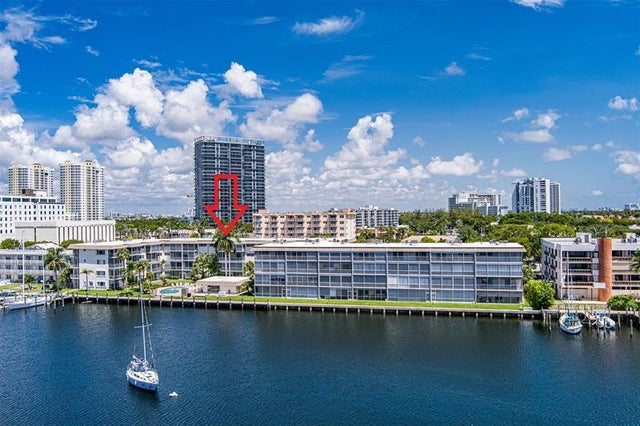 5 of 53 - 2200 Diana Dr 312, Hallandale, FL