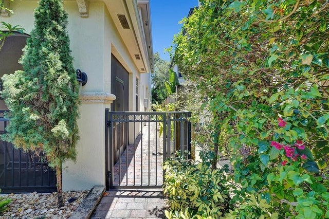 5 of 62 - 426 Sw 9th Street, Fort Lauderdale, FL