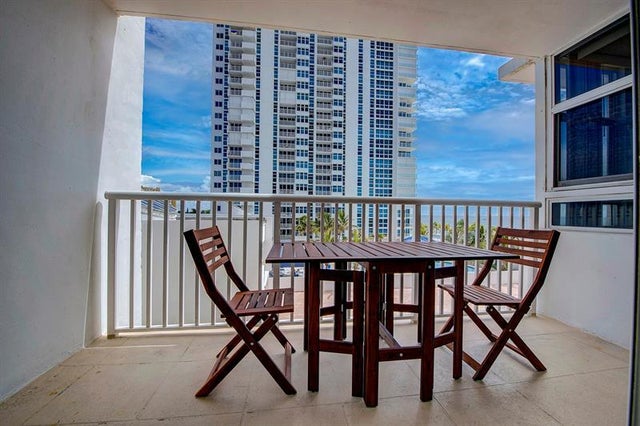 4 of 34 - 1370 S Ocean Blvd 506, Pompano Beach, FL