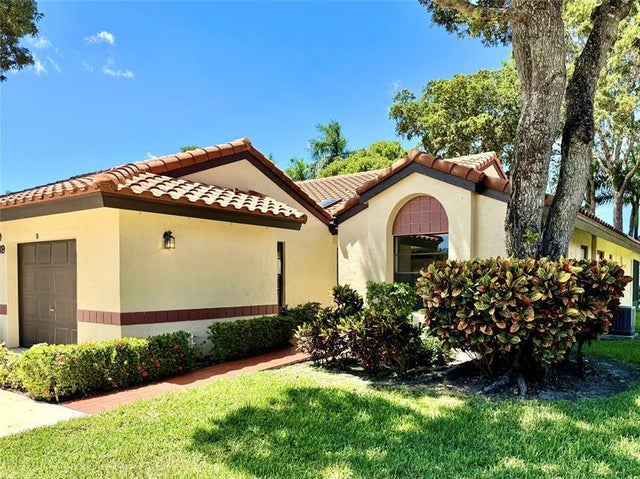 2 of 51 - 5869 Sunswept Ln B, Boynton Beach, FL