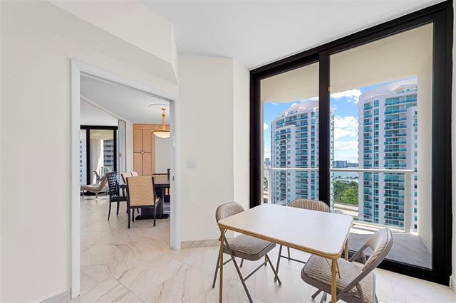 5 of 29 - 19500 Turnberry Way 15e, Aventura, FL