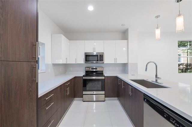 3 of 30 - 324 Sw 14th Ct 324, Fort Lauderdale, FL