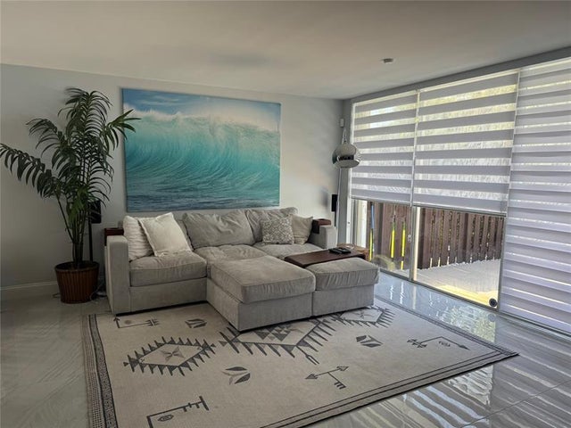 3 of 12 - 2222 Ne 7th St 12, Hallandale, FL