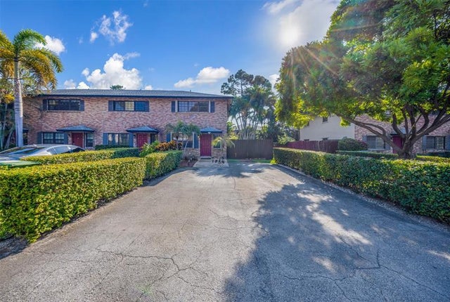 2 of 30 - 2124 Ne 9th Ave 2124, Wilton Manors, FL