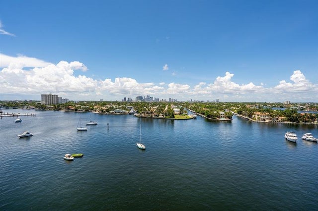 2 of 67 - 209 N Birch Rd 1002, Fort Lauderdale, FL