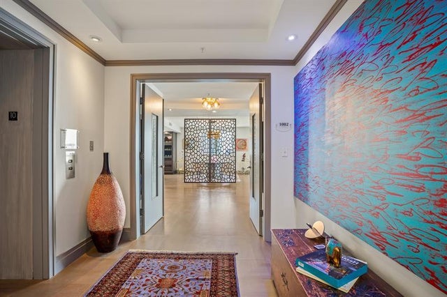 3 of 67 - 209 N Birch Rd 1002, Fort Lauderdale, FL
