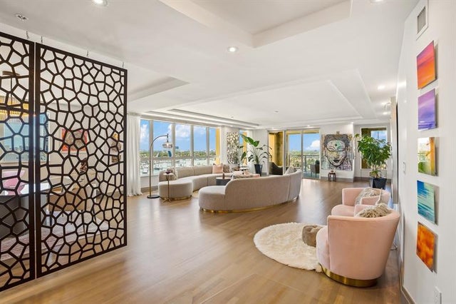 5 of 67 - 209 N Birch Rd 1002, Fort Lauderdale, FL