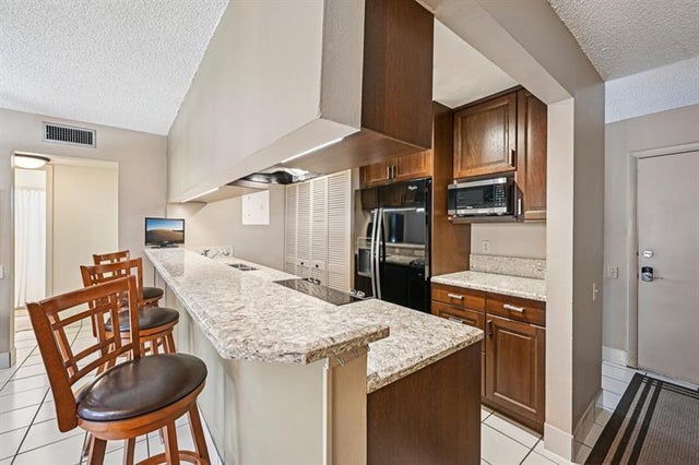 5 of 36 - 5226 Ne 6th Ave H33, Fort Lauderdale, FL