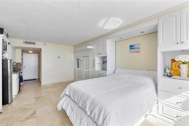 3 of 13 - 19201 Collins Ave 345, North Miami Beach, FL
