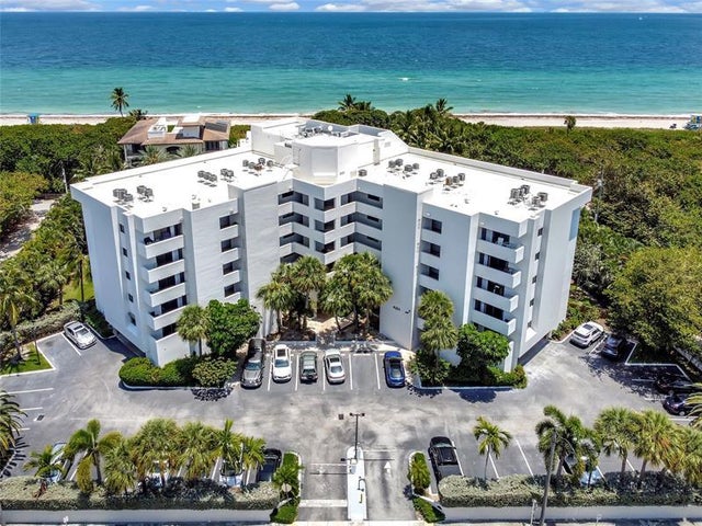 2 of 32 - 4201 N Ocean Dr 301, Hollywood, FL