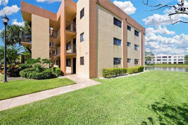 1 of 25 - 7500 Ashmont Cir 112, Fort Lauderdale, FL