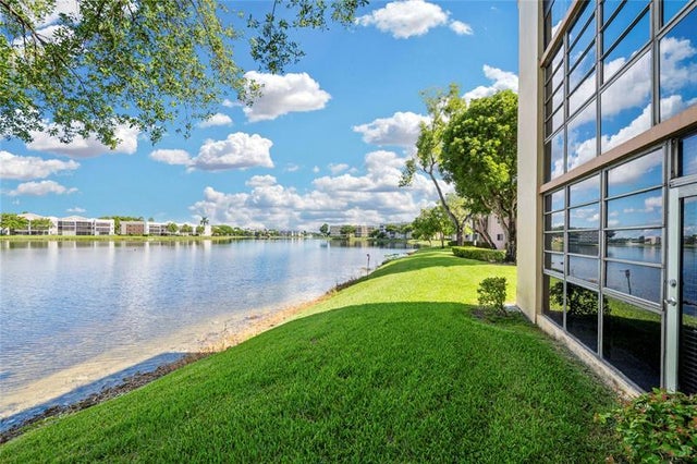 3 of 25 - 7500 Ashmont Cir 112, Fort Lauderdale, FL