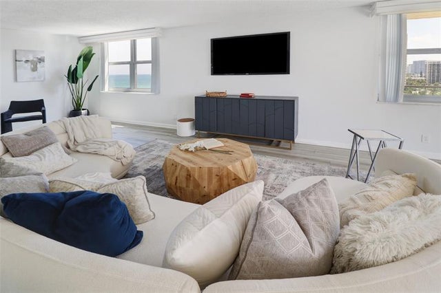 5 of 25 - 1912 S Ocean Dr 10b, Hallandale, FL