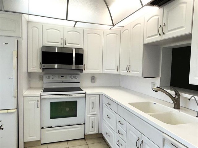 3 of 20 - 2403 Antigua Cir E4, Coconut Creek, FL