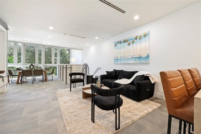 5 of 45 - 900 Ne 4th St B3, Fort Lauderdale, FL