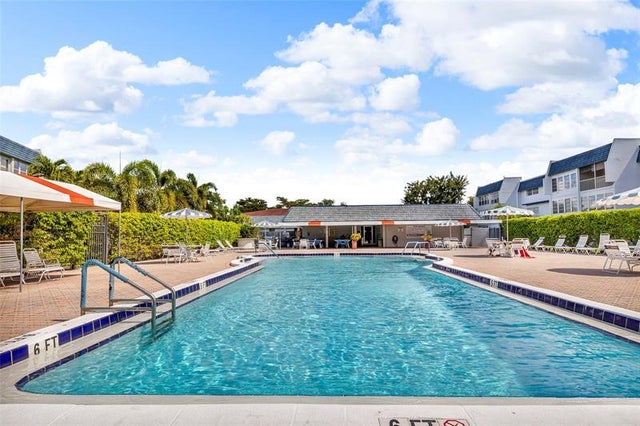 4 of 41 - 7807 Golf Circle Dr 307, Margate, FL