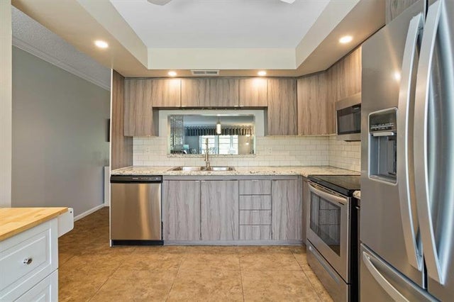 2 of 40 - 2301 Lucaya Ln 04, Coconut Creek, FL