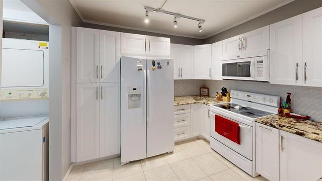 5 of 23 - 4252 Palm Bay Cir D, West Palm Beach, FL