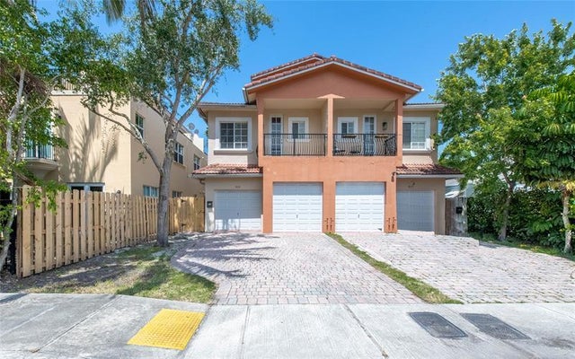 1 of 26 - 819 Sw 7th Ave 819, Fort Lauderdale, FL