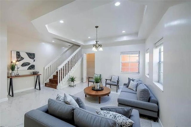 4 of 26 - 819 Sw 7th Ave 819, Fort Lauderdale, FL
